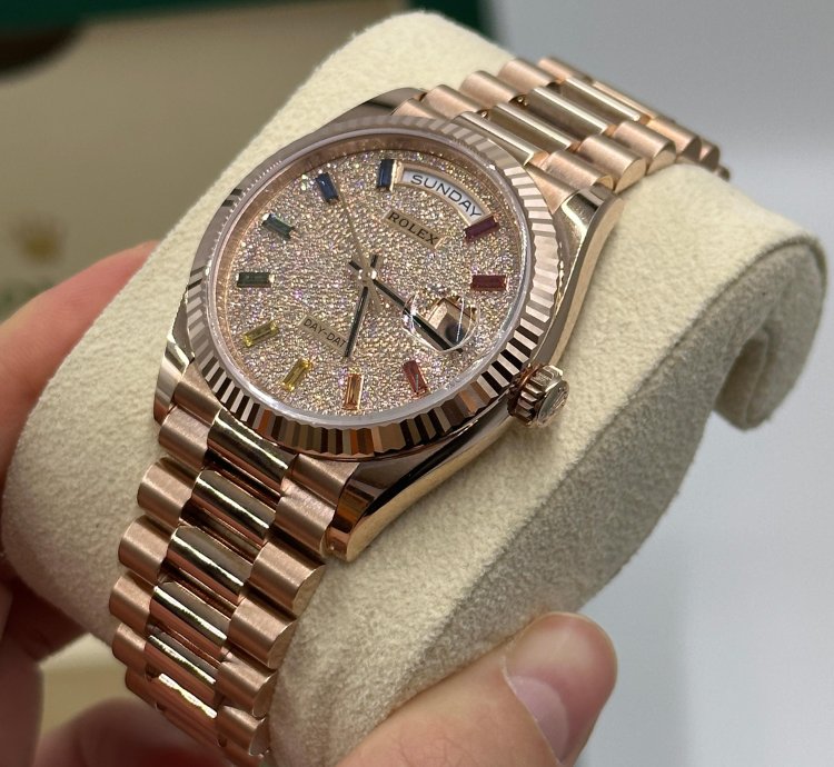 Rolex Day-date 36 128235 Rainbow Pave