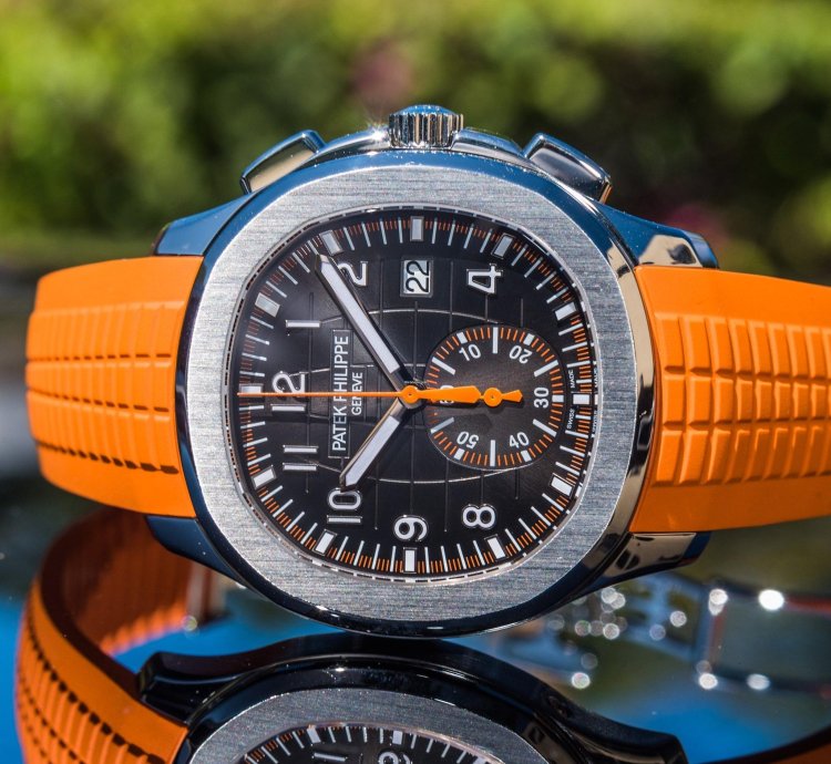 Patek Philippe Aquanaut 5968a 2020 Aquanaut Steel 42mm 5968a-001