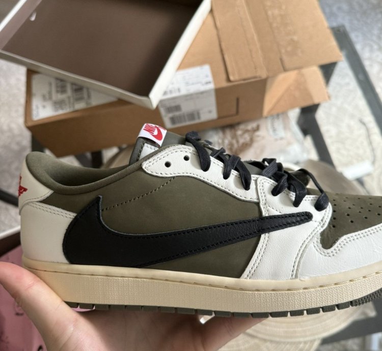 Travis Scott Medium Olive Jordan 1 Retro Low Og Sp