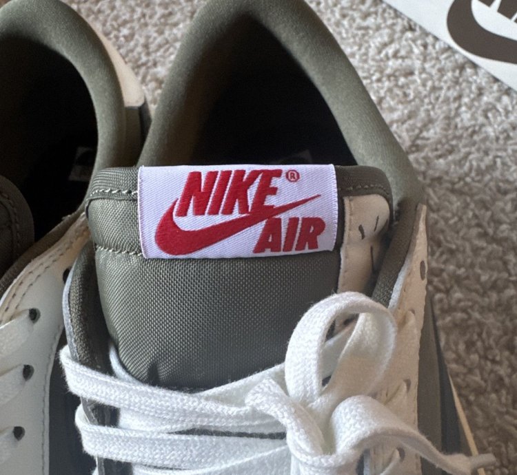 Travis Scott Nike Jordan 1 Low Olive Size 11