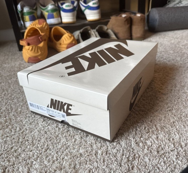Travis Scott Nike Jordan 1 Low Olive Size 11
