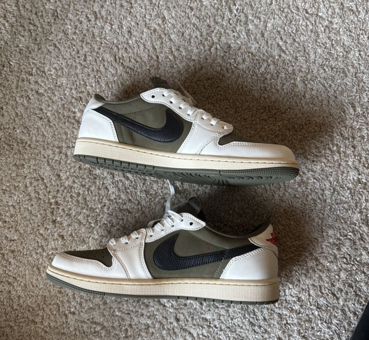 Travis Scott Nike Jordan 1 Low Olive Size 11