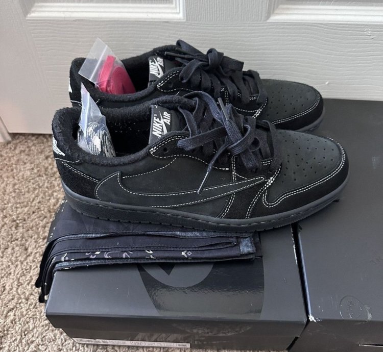 Travis Scott Phantom Jordan 1 Low