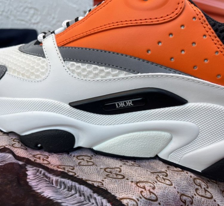 Dior Men B22 Sneakers