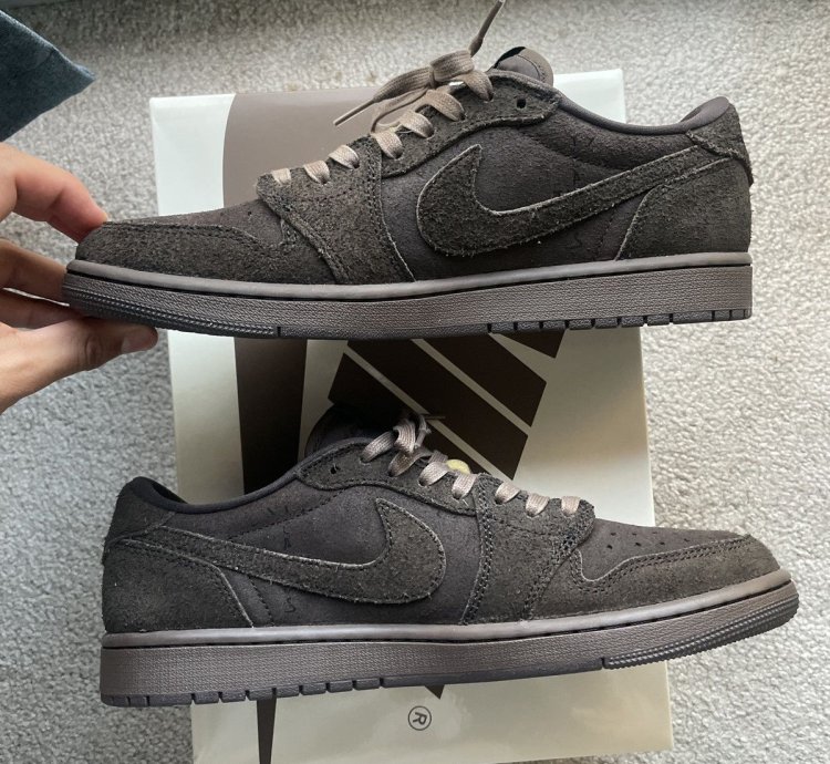 Travis Scott Velvet Brown J1 Low