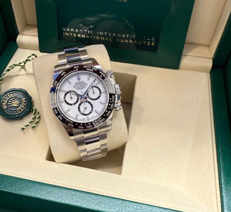 Rolex Daytona 126500 2025 New Unworn Stickers