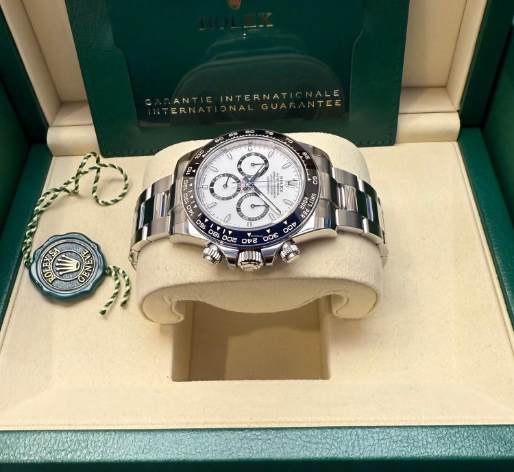 Rolex Daytona 126500 2025 New Unworn Stickers