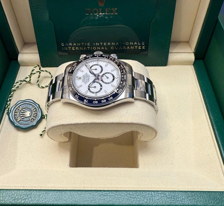 Rolex Daytona 126500 2025 New Unworn Stickers