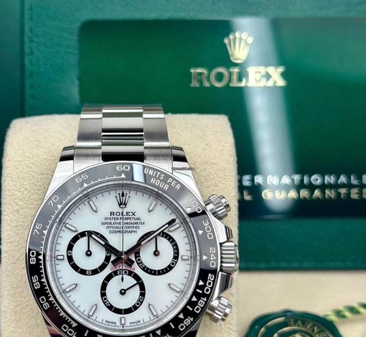 Rolex Daytona 126500 Daytona White Dial Black Ceramic Bezel Oyster Bracelet Full Set