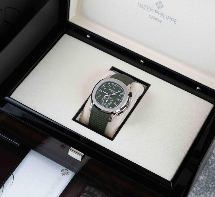 Patek Philippe Aquanaut 5968g-010 - 2021