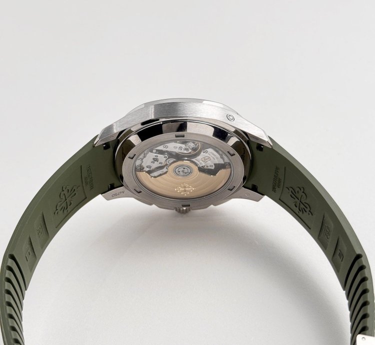 Patek Philippe Aquanaut 5968g-010 Chronograph White Gold Khaki Green 2022