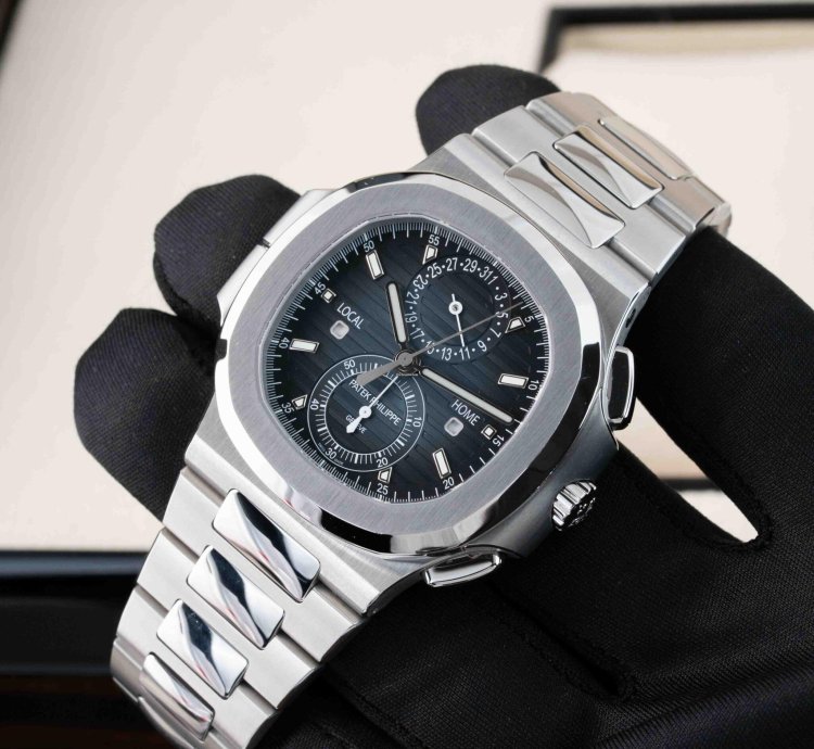 Patek Philippe Aquanaut 5990 1a-011