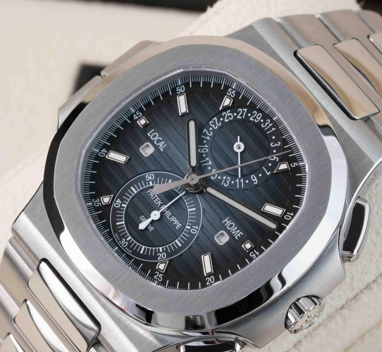 Patek Philippe Aquanaut 5990 1a-011