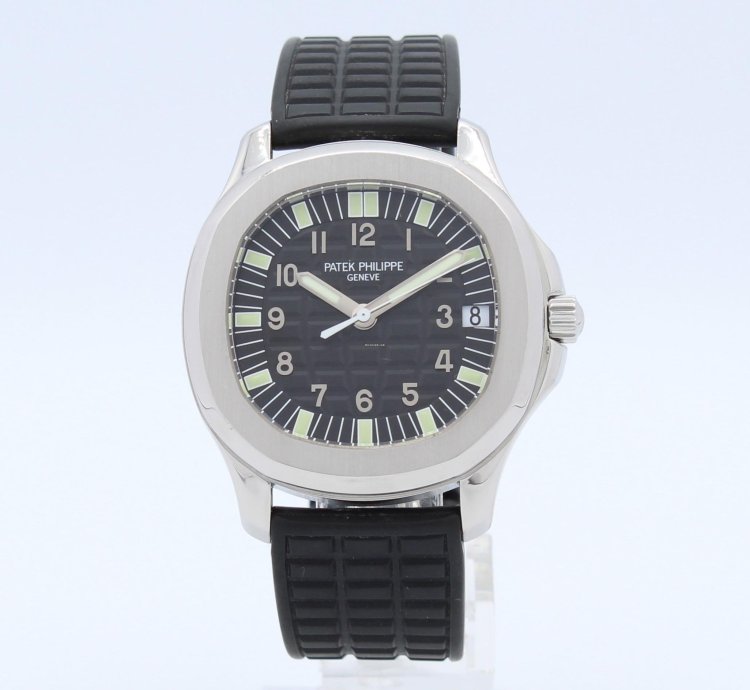 Patek Philippe Aquanaut Automatic Steel Ref 5065a-001