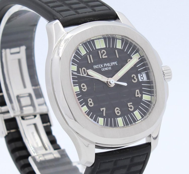 Patek Philippe Aquanaut Automatic Steel Ref 5065a-001