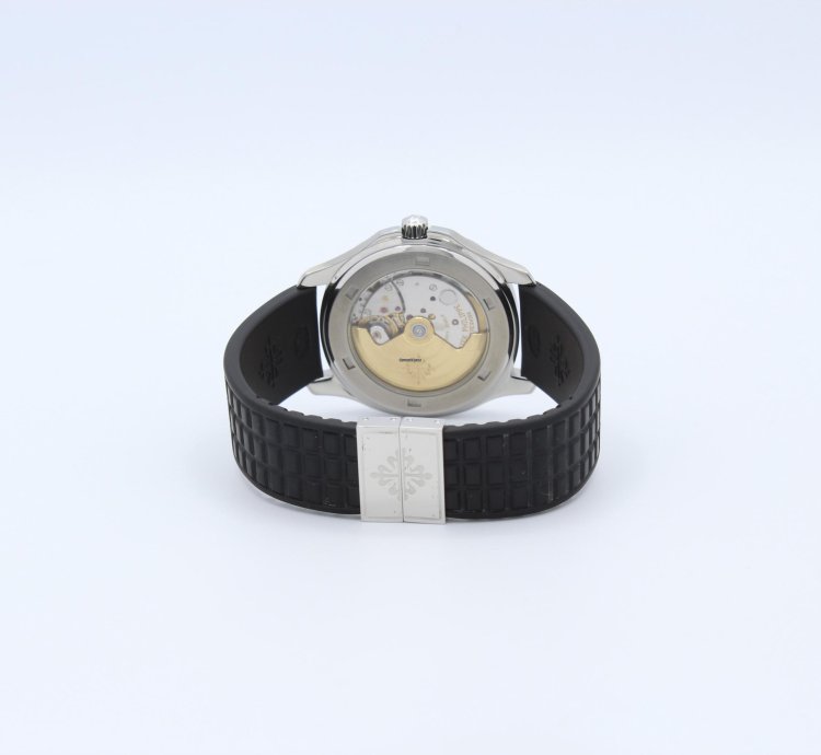 Patek Philippe Aquanaut Automatic Steel Ref 5065a-001