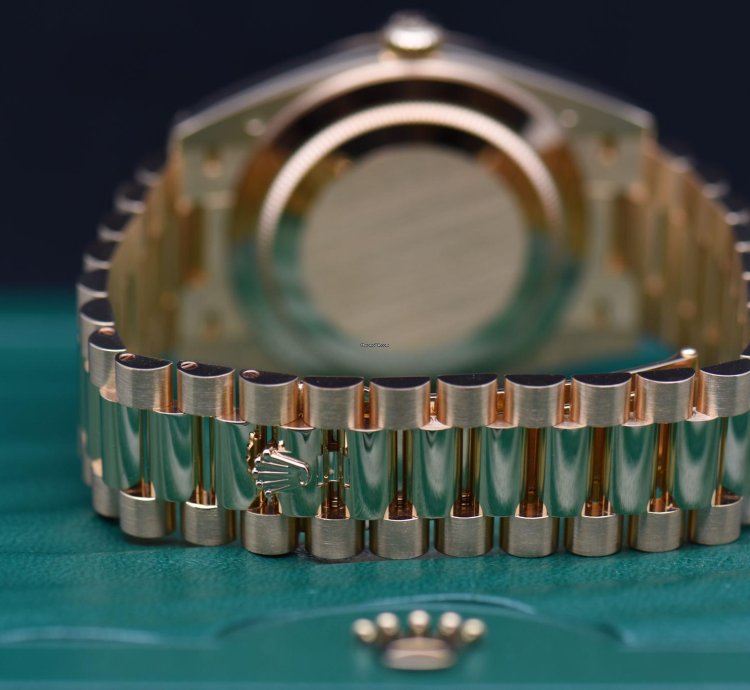 Rolex Day-date 36 128238 White Roman Dial Yellow Gold
