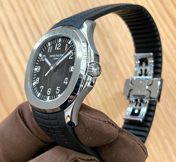 Patek Philippe Aquanaut Box Papers 2023