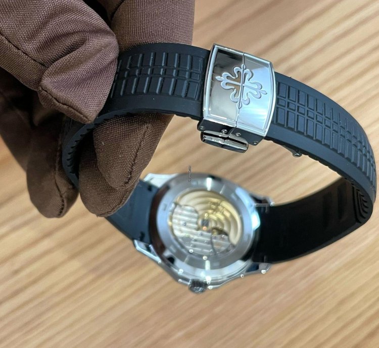 Patek Philippe Aquanaut Box Papers 2023