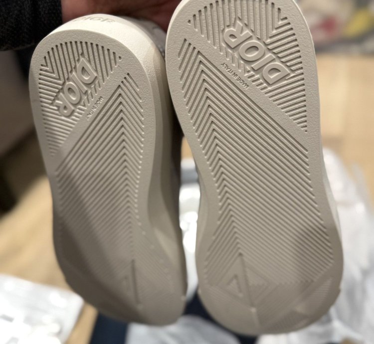 Dior Sneaker - B101 Smooth Cal
