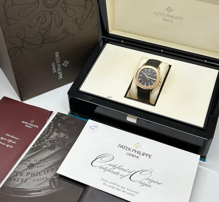 Patek Philippe Aquanaut Brown Dial - 18kt Rose Gold - Like New - Never Polished - Ref 5167r-001 - 2015