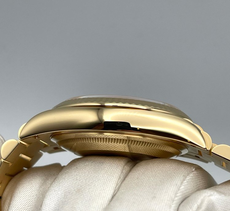 Rolex Day-date 36 128238 Yellow Gold White Dial