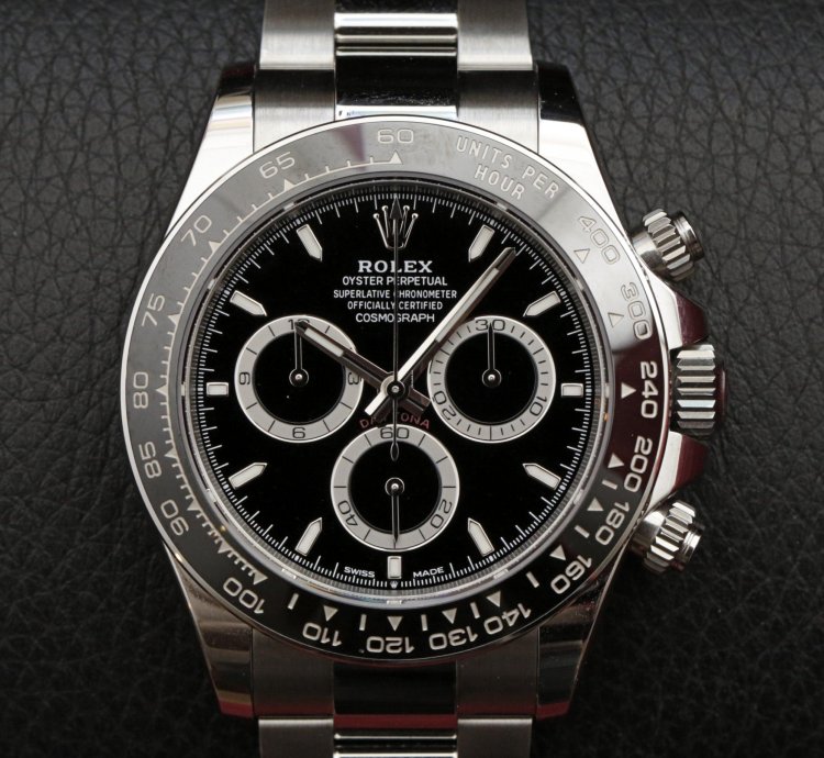 Rolex Daytona 126500ln Black Dial - Unworn Full Set