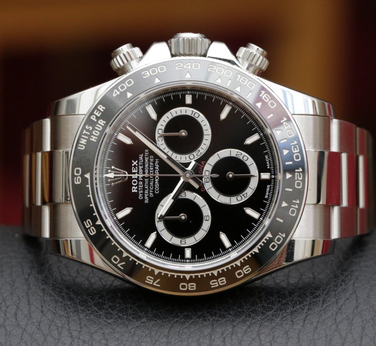 Rolex Daytona 126500ln Black Dial - Unworn Full Set