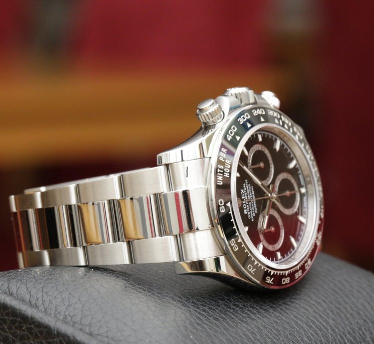 Rolex Daytona 126500ln Black Dial - Unworn Full Set
