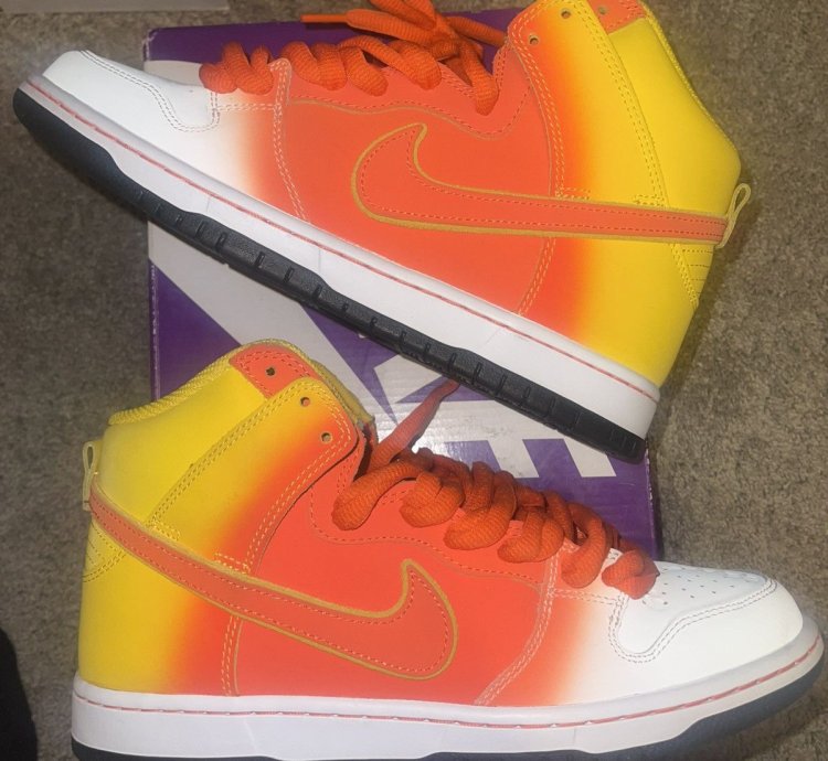 Nike Sb Dunk High Sweet Tooth Candy Corn