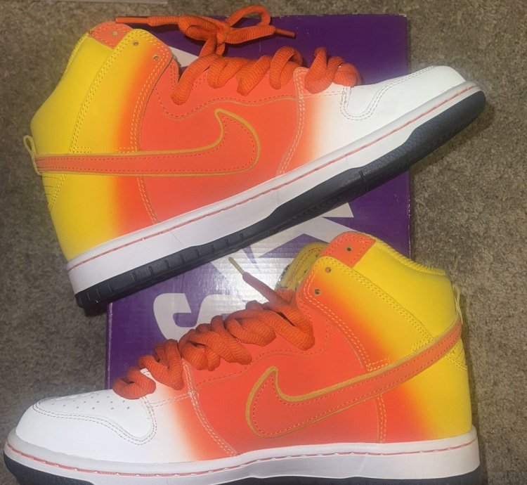 Nike Sb Dunk High Sweet Tooth Candy Corn