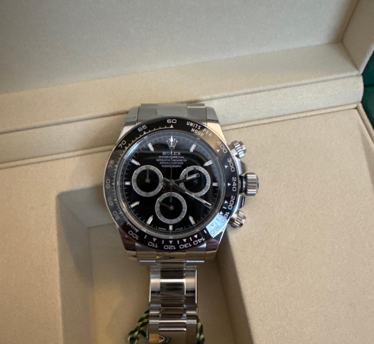 Rolex Daytona 126500ln Neuve Fullset