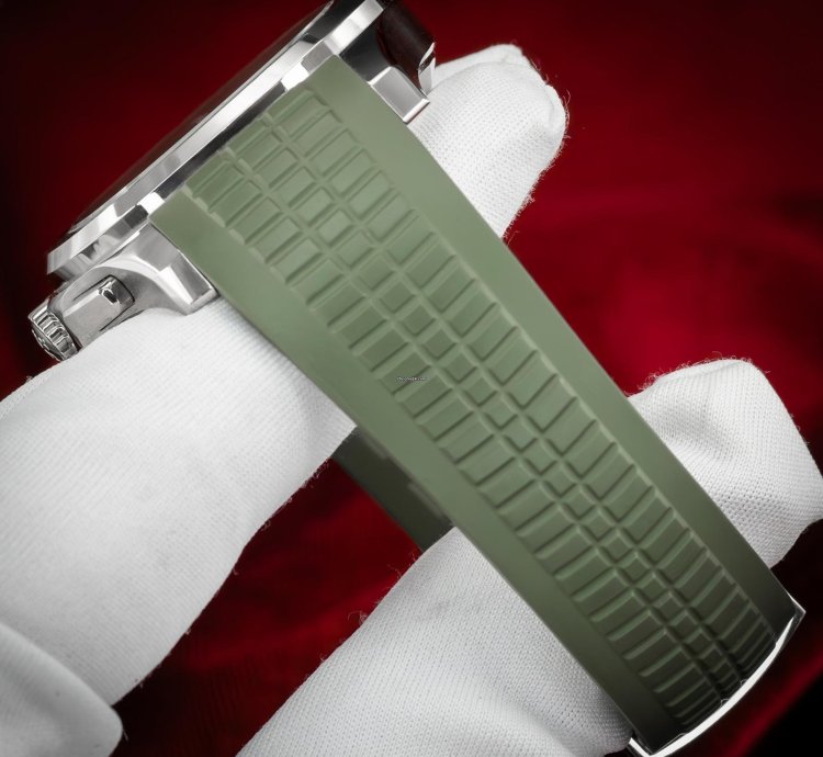 Patek Philippe Aquanaut Flyback Chronograph 18kt White Gold Green Dial 5968g-010 Complete
