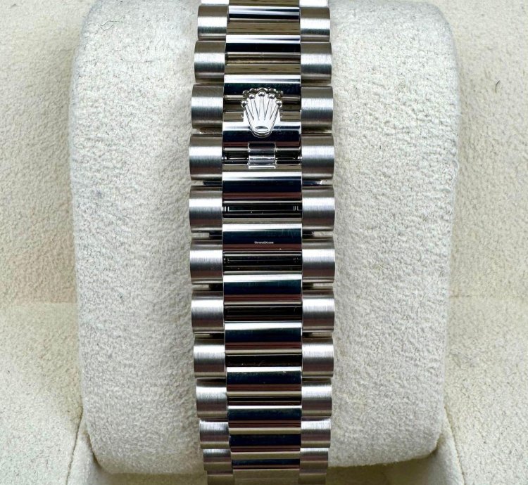 Rolex Day-date 36 128239 36mm White Gold Silver Index Dial Unworn 2023