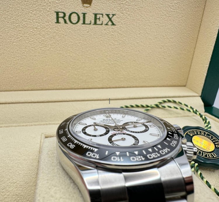 Rolex Daytona 126500ln Panda New 2025