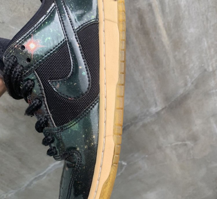Nike Sb Dunk Low 420 Galaxy 2016