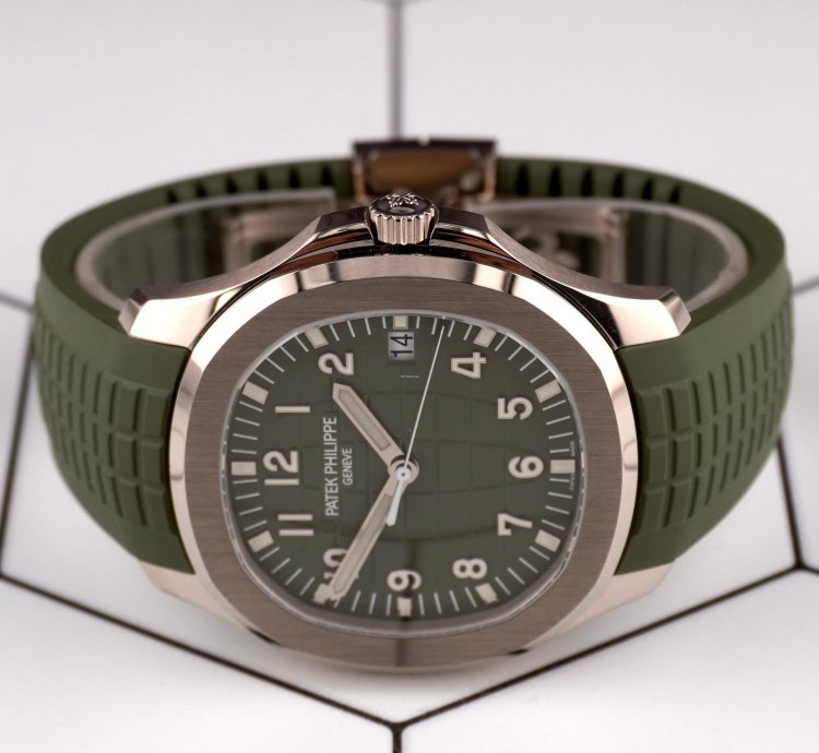 Patek Philippe Aquanaut Jumbo 18k White Gold Khaki Green Men Watch 5168g-010