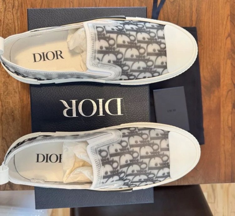 Dior White Oblique Slip On Sneakers sz 44
