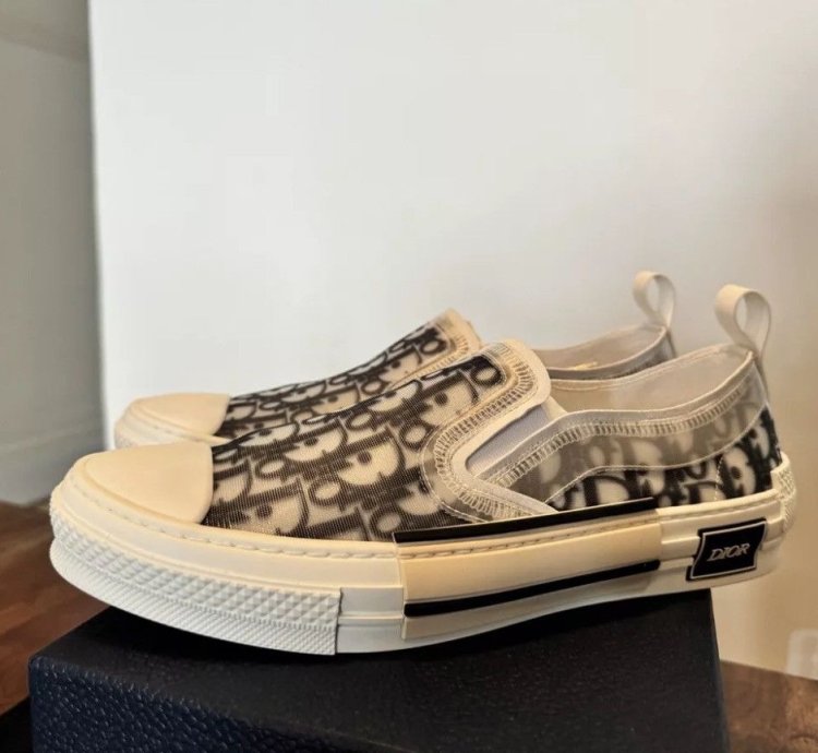 Dior White Oblique Slip On Sneakers sz 44