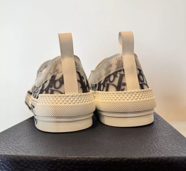 Dior White Oblique Slip On Sneakers sz 44