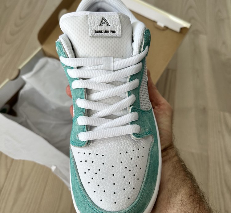 Nike Sb Dunk Low April