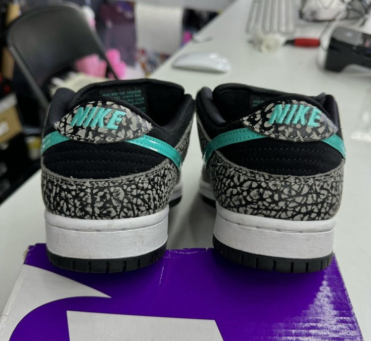 Nike Sb Dunk Low Atmos Elephant