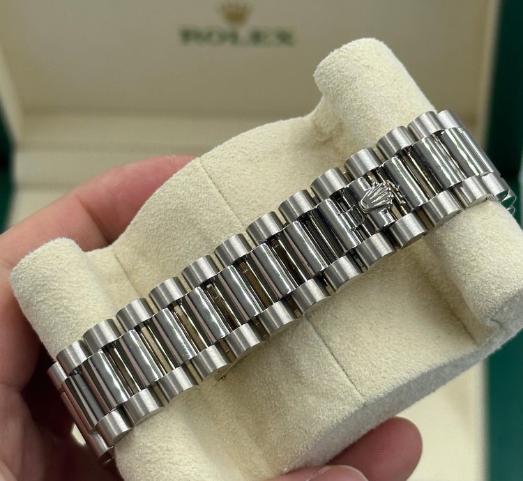 Rolex Day-date 36 128239 Ng White Gold Mother-of-pearl Diamond President