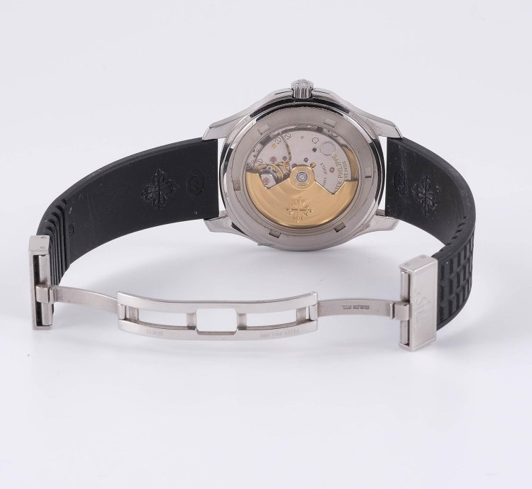 Patek Philippe Aquanaut Jumbo 5065a-001