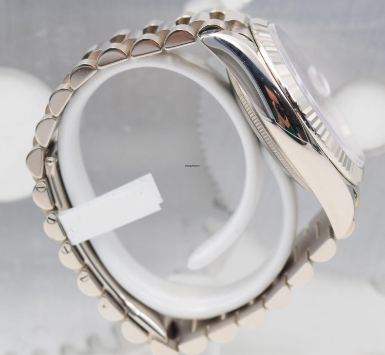 Rolex Day-date 36 128239 Opal Dial Boite Papiers 2021