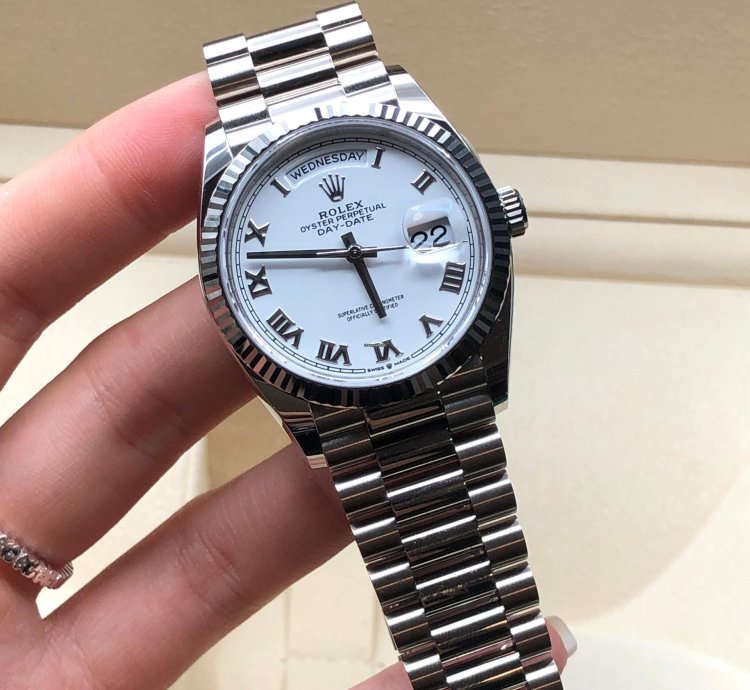Rolex Day-date 36 128239 White Roman