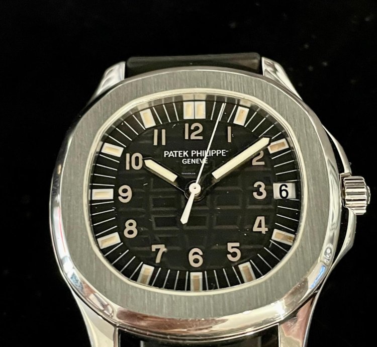 Patek Philippe Aquanaut Jumbo Ref 5065a Tritium Dial