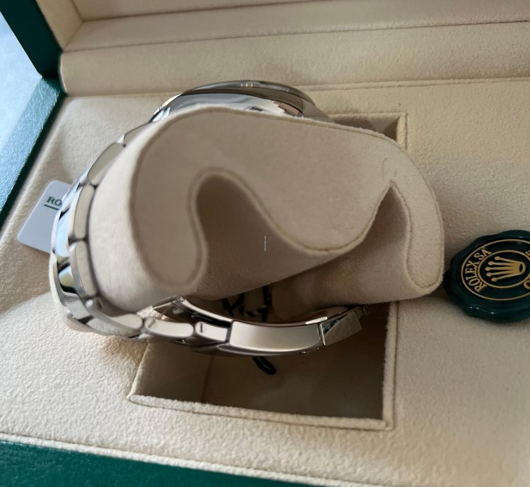 Rolex Daytona 126500ln White Panda Unworn