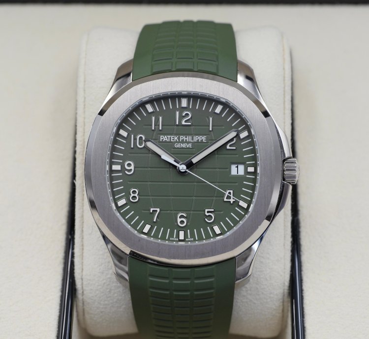 Patek Philippe Aquanaut Khaki Green 5168g 2021 Full Set