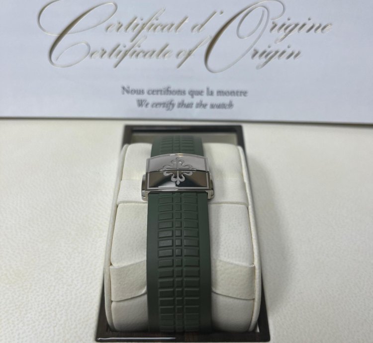 Patek Philippe Aquanaut Khaki Green 5968g-010